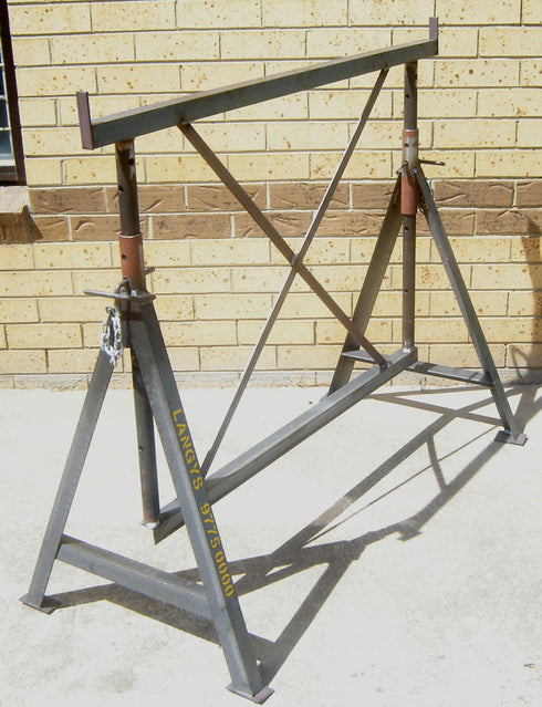 LANGYS - ADJUSTABLE HEIGHT STEEL TRESTLE (BRICKLAYERS)